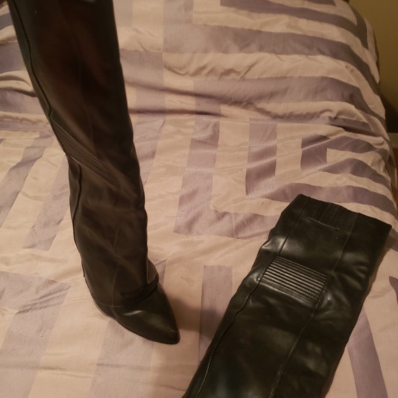 Black wedge knee high boots - Picture 4 of 7